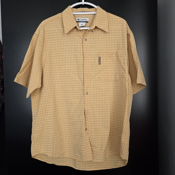 Columbia Men's Yellow Checkered Shirt - Picture 1 of 7